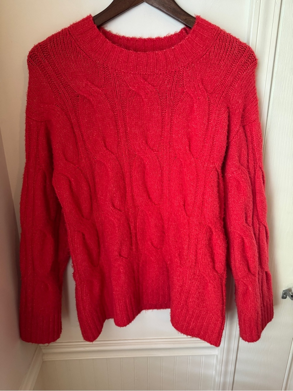 American Eagle Outfitters Vibrant Red Crew Neck Sweater Size Small
